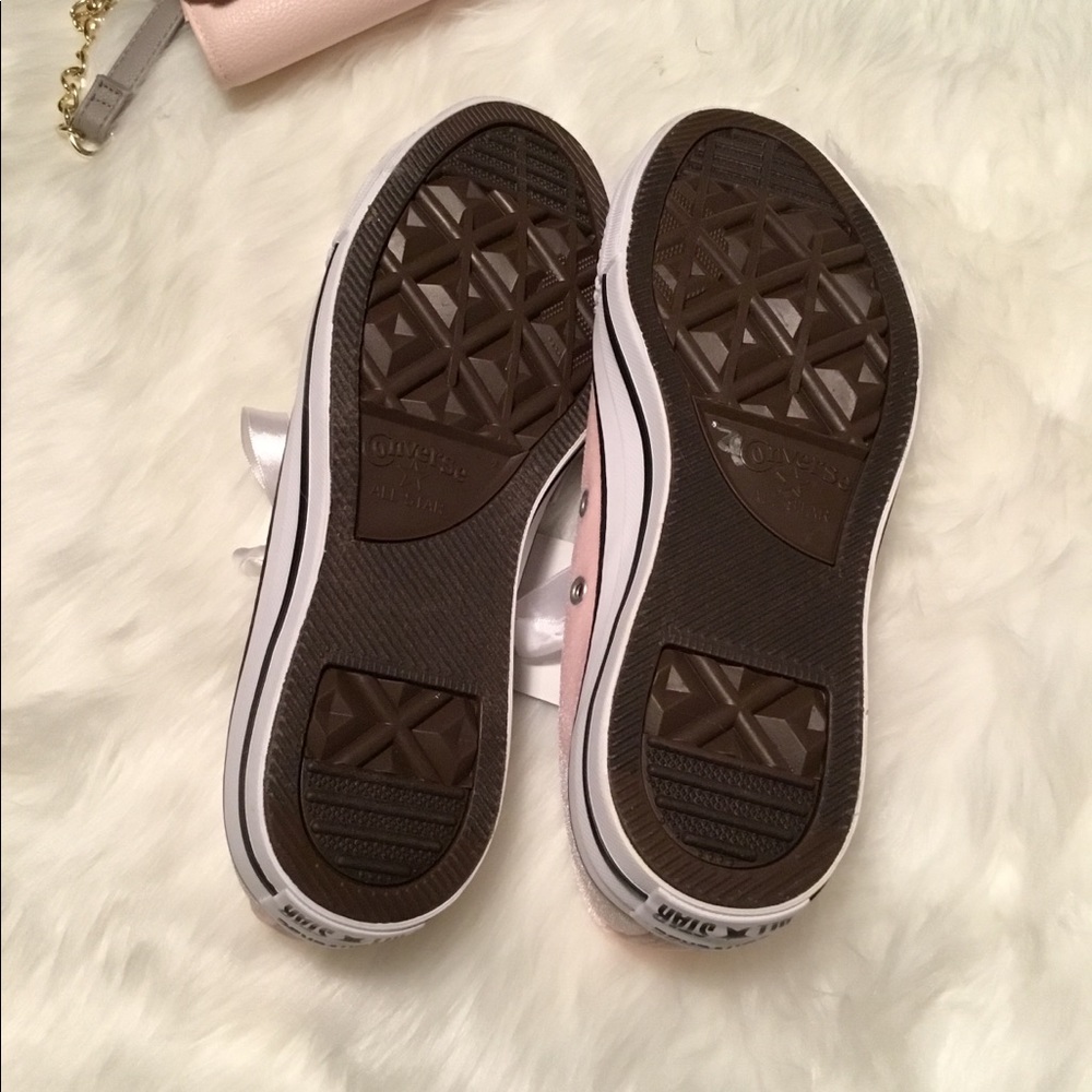 Converse-Pink Velvet - Picture 5 of 7